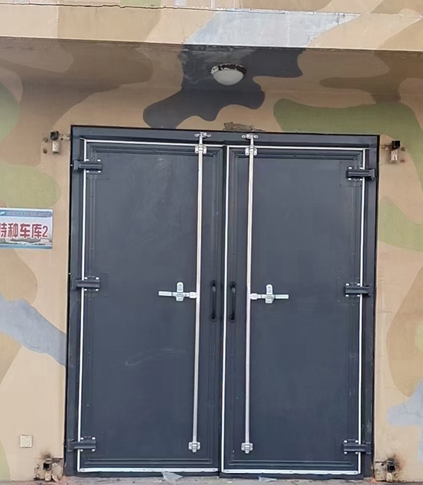 蒲城工业平开门