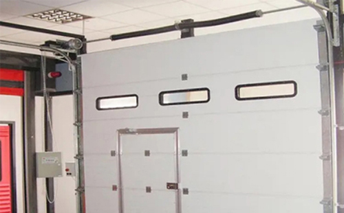 蒲城工业提升门的安装方法