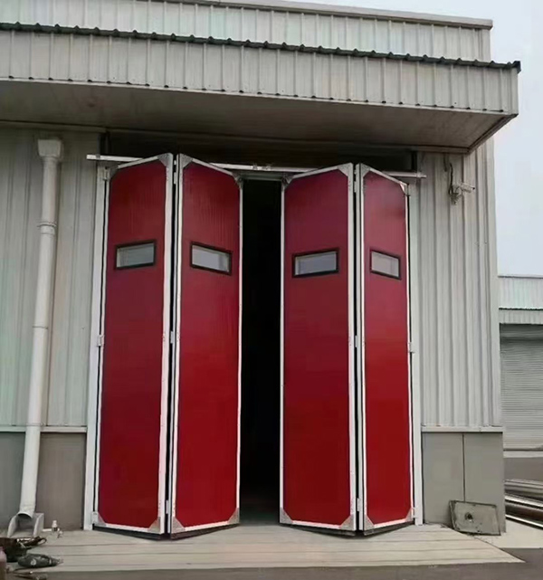 蒲城工业折叠门在大型装配车间出入口的应用实例